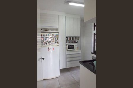 13_photo/94cfaa7859.c48b7c1e58d559fc-ATLAS-e5629af0-0ea9-4979-baeb-8186e013683a.jpg de apartamento à venda com 3 quartos, 70m² em Granja Viana II, Cotia