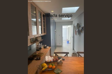 10_photo/94cfaa78e7.c4a86b3c211625c7-ATLAS-b224c56b-b02c-4a11-a3e7-91af20017ebe.jpg de casa à venda com 3 quartos, 350m² em Granja Viana II, Cotia