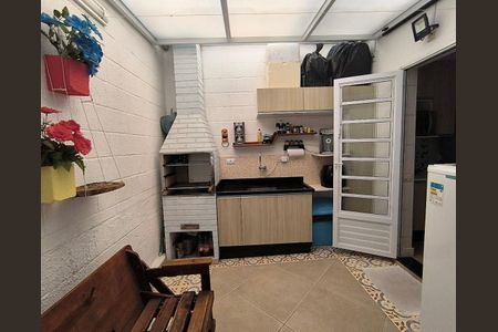 3_photo/94cfaa7db3.b8a9f91cb517b5ed-ATLAS-5d463e47-e9c9-4ecf-8a2f-f097fdd5364d.jpg de casa à venda com 2 quartos, 59m² em Rio Cotia, Cotia