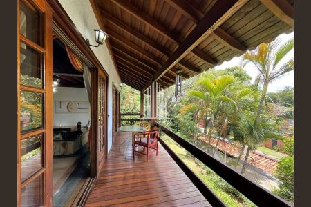 38_photo/94cfaa7e39.8112f57c7da29d24-ATLAS-ea5d9356-ebad-42b6-8f4e-b3d4e952149a.jpg de casa à venda com 6 quartos, 664m² em Granja Viana II, Cotia