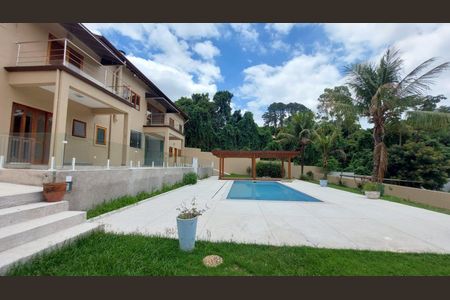 3_photo/94cfaa7e39.bdf1def5ceb5107f-ATLAS-8b173da1-927b-4ce6-bc31-92dac147b6cf.jpg de casa à venda com 3 quartos, 358m² em Granja Viana II, Cotia