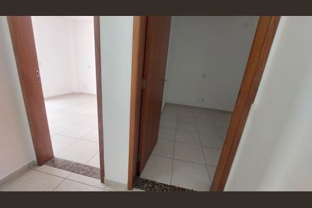 27_photo/94cfaa7e39.bdf1def5ceb5107f-ATLAS-fb57e241-c0fa-40ef-bce5-826045b7811d.jpg de casa para alugar com 3 quartos, 358m² em Granja Viana II, Cotia