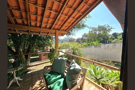 4_photo/94cfaa7e3f.e1d2c46bde3eb79c-ATLAS-24f5a073-d7e4-48fe-b097-a5ee29a3b571.jpg de casa à venda com 4 quartos, 600m² em Rio Cotia, Cotia