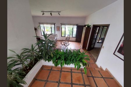 7_photo/94cfaa7e51.96e81d73ac213d8c-ATLAS-2a9a0975-8955-4eb7-9526-962e7ec04b9a.jpg de casa à venda com 3 quartos, 407m² em Granja Viana II, Cotia