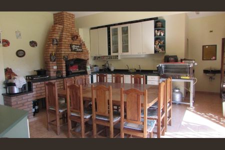 10_photo/94cfaa7fad.561dcad3d0cedf12-ATLAS-3d47b7fc-b607-4a9b-a744-5e4172a5b278.jpg de casa de condomínio à venda com 4 quartos, 450m² em Granja Viana II, Cotia