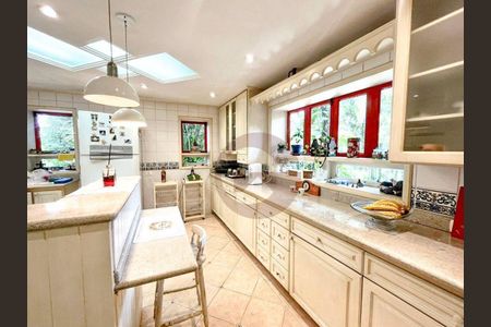 11_photo/94cfaa80af.ff814dd41d6488d0-ATLAS-1aeb35d0-6f51-4e5a-a368-abf83471dce9.jpg de casa à venda com 4 quartos, 333m² em Granja Viana II, Cotia