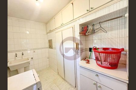 6_photo/94cfaa80af.ff814dd41d6488d0-ATLAS-fd3c7452-3614-40cd-b496-1902de9de71e.jpg de casa à venda com 4 quartos, 333m² em Granja Viana II, Cotia