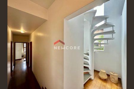 30_photo/94cfaa877b.93b8fa184532727f-ATLAS-00ff7dac-635a-4122-bf84-c7ee8cf9cf11.jpg de casa à venda com 4 quartos, 423m² em Granja Viana II, Cotia