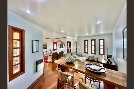 12_photo/94cfaa877b.93b8fa184532727f-ATLAS-5d8e8e19-05ca-4bb3-a012-5a166ab0d857.jpg de casa à venda com 4 quartos, 423m² em Granja Viana II, Cotia