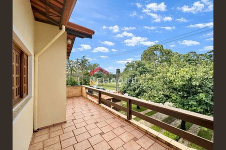 44_photo/94cfaa877b.93b8fa184532727f-ATLAS-77f678a9-5dbf-43fa-9ef5-abeeb141fba2.jpg de casa à venda com 4 quartos, 423m² em Granja Viana II, Cotia