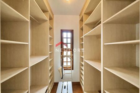 25_photo/94cfaa877b.93b8fa184532727f-ATLAS-7cb2a7f6-0793-4388-838b-dc2a8770d2c4.jpg de casa à venda com 4 quartos, 423m² em Granja Viana II, Cotia