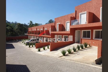 2_photo/94cfaa88b5.93b8fa184532727f-ATLAS-d9446b3c-8dbb-4c6b-b060-8357da344a7a.jpg de casa à venda com 2 quartos, 70m² em Jardim Sao Vicente, Cotia