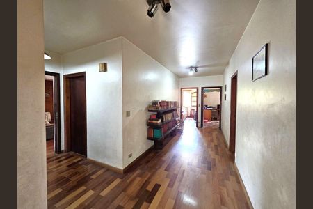 17_photo/94cfaa8a57.c1b48a3eb9e6da09-ATLAS-6fca7fba-ec26-4308-bc0c-284a373abaa4.jpg de casa à venda com 4 quartos, 400m² em Algarve, Cotia