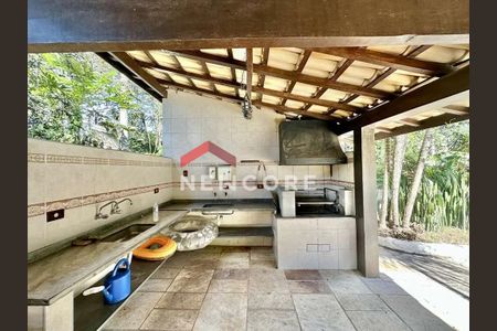 11_photo/94cfaa8a8b.bd6af2d900c57154-ATLAS-6de19cdc-5c29-4d6a-a9cd-edd5b07cab2e.jpg de casa à venda com 3 quartos, 473m² em Algarve, Cotia