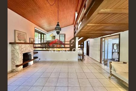 2_photo/94cfaa8a8b.bd6af2d900c57154-ATLAS-838cc9de-9e84-49de-b829-08aa903f9e36.jpg de casa à venda com 3 quartos, 473m² em Algarve, Cotia