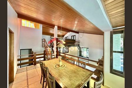 6_photo/94cfaa8a8b.bd6af2d900c57154-ATLAS-ca65fbbd-573e-46d6-95b2-4758ff1f922d.jpg de casa à venda com 3 quartos, 473m² em Algarve, Cotia