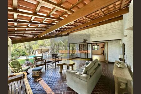 18_photo/94cfaa8aa7.e9bc35269128f7e8-ATLAS-99d22fc8-e0f0-4d90-bf42-9ad8925f97dc.jpg de casa à venda com 3 quartos, 473m² em Rio Cotia, Cotia