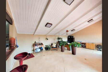 2_photo/94cfaa8acd.91a8ad6776264921-ATLAS-baa7f4c5-274c-4b54-9bfe-e551bfa328f7.jpg de casa à venda com 4 quartos, 450m² em Algarve, Cotia