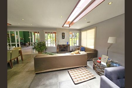 9_photo/94cfaa8ad1.98a2f1197ddc2320-ATLAS-0d60da7b-e515-48f5-9976-d5eae6276160.jpg de casa à venda com 3 quartos, 400m² em Algarve, Cotia