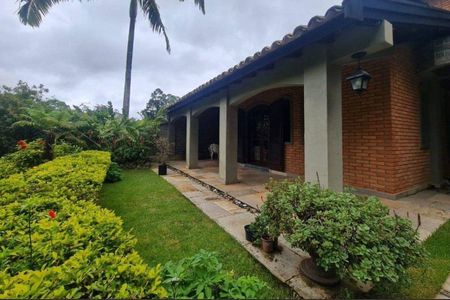 7_photo/94cfaa8b1b.84e26749ec0ff23f-ATLAS-f0b4e943-948d-463e-993c-3fd6ca0e7d96.jpg de casa à venda com 4 quartos, 409m² em Algarve, Cotia