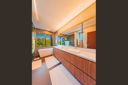 37_photo/94cfaa8bc7.d0c6825df72cf4f9-ATLAS-e2a05083-2d66-45c3-8bbf-23635bc3eb04.jpg de casa de condomínio à venda com 3 quartos, 419m² em Rio Cotia, Cotia