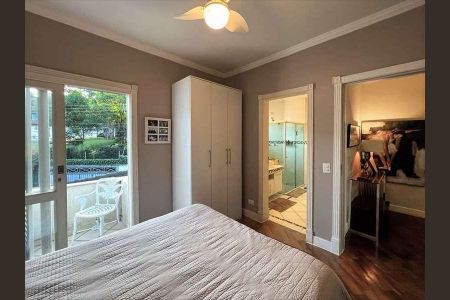 12_photo/94cfaa8e9f.50dcffd0bfa00027-ATLAS-cb575b19-611a-45b1-9246-c2d5f9d113db.jpg de casa à venda com 4 quartos, 496m² em Jardim Sao Vicente, Cotia