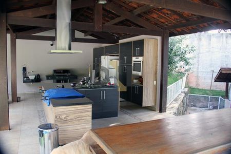 4_photo/94cfaa8e9f.f9fd596f8c1c84e9-ATLAS-0ccc754e-20be-48a3-bbc0-7fab64f19819.jpg de casa à venda com 2 quartos, 850m² em Jardim Torino, Cotia