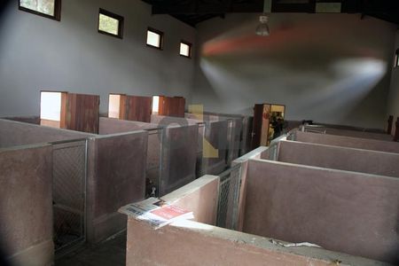 6_photo/94cfaa8e9f.f9fd596f8c1c84e9-ATLAS-ec8c8cae-c499-462e-bc1c-1a7f28e466a9.jpg de casa à venda com 2 quartos, 850m² em Jardim Torino, Cotia