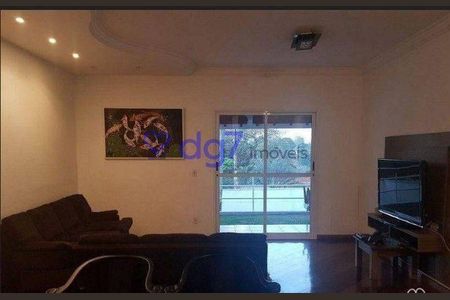 5_photo/94cfaa8ea3.15a696e7c8cbf225-ATLAS-ded605ea-8d19-424e-bde5-06a7dc5b11e8.jpg de casa à venda com 4 quartos, 272m² em Jardim Sao Vicente, Cotia