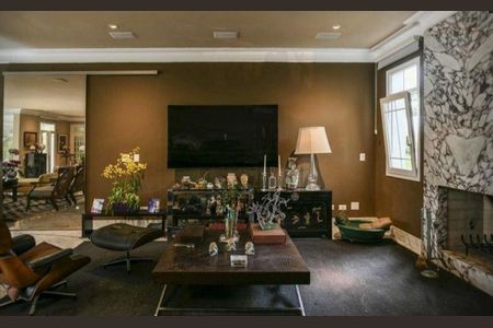 8_photo/94cfaa8eb9.f0d246bad4da1cd5-ATLAS-ed7fb10d-e201-4e03-b791-735295413609.jpg de casa à venda com 5 quartos, 1000m² em Jardim Torino, Cotia