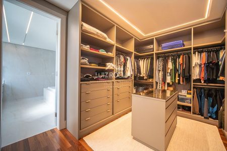 5_photo/94cfaa8f21.ceff8192393c33de-ATLAS-22ed4e1b-a943-485d-a073-71f55efd7b4f.jpg de apartamento à venda com 5 quartos, 940m² em Jardim Torino, Cotia