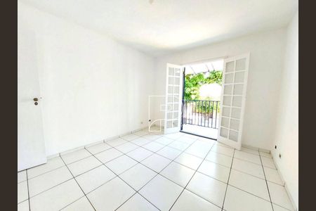 5_photo/94cfaa9083.1788552eaf7d05ed-ATLAS-42e383e3-a453-4b38-ba0b-529753f45b3b.jpg de casa à venda com 2 quartos, 70m² em Parque Sao George, Cotia