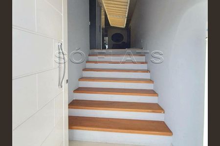 2_photo/94cfaa908b.3e1b4b7d4b39a1bc-ATLAS-207de677-c378-416d-ae70-9751f5d3d395.jpg de casa à venda com 2 quartos, 170m² em Parque Sao George, Cotia