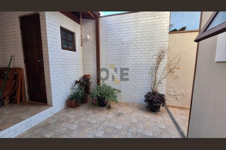 4_photo/94cfaa90a9.fe96b63aec789ef1-ATLAS-14d0bb0c-3d44-4fd9-bc53-90a7bf2f9063.jpg de casa à venda com 3 quartos, 130m² em Parque Sao George, Cotia