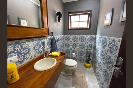 5_photo/94cfaa90a9.fe96b63aec789ef1-ATLAS-3f864579-c7e7-4585-8a1b-1a62e80994df.jpg de casa à venda com 3 quartos, 174m² em Parque Sao George, Cotia