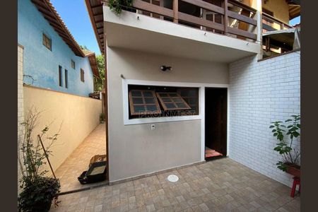 7_photo/94cfaa90a9.fe96b63aec789ef1-ATLAS-6e48c4f2-ecc8-4c91-b5df-cc79aa40194f.jpg de casa à venda com 3 quartos, 174m² em Parque Sao George, Cotia