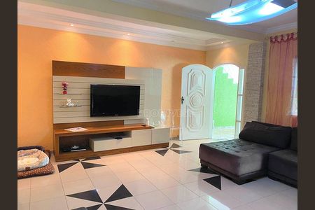 2_photo/94cfaa90af.5a85c5bdfef41cf9-ATLAS-1899f79f-0025-4eb2-bbba-dc12f7e769c0.jpg de casa à venda com 3 quartos, 250m² em Parque Sao George, Cotia