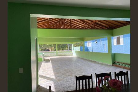 8_photo/94cfaa90af.5a85c5bdfef41cf9-ATLAS-7d90adec-e8ef-4e50-ae30-1682f01c1f0a.jpg de casa à venda com 3 quartos, 250m² em Parque Sao George, Cotia