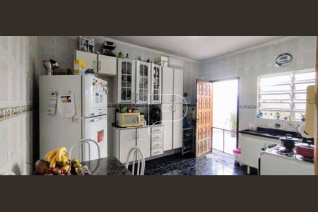 8_photo/94cfaa90c3.c0b639fe60a48f29-ATLAS-c64b1d0b-166f-4fa9-9b21-d34b3b3dc452.jpg de casa à venda com 2 quartos, 171m² em Parque Sao George, Cotia