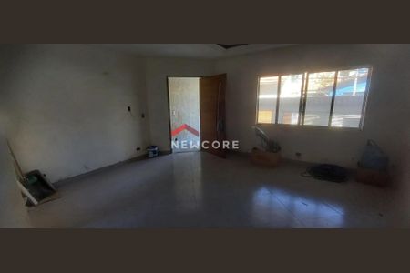 8_photo/94cfaa90c5.1421303aa7be2334-ATLAS-fb4550e3-2c53-435c-a811-5bfad8ece95d.jpg de casa à venda com 3 quartos, 237m² em Parque Sao George, Cotia