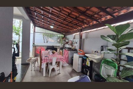 6_photo/94cfaa90eb.6fa24c30896ad7dc-ATLAS-0e7b8467-95bb-4596-9cc2-010fcae4dd30.jpg de casa à venda com 3 quartos, 160m² em Parque Sao George, Cotia