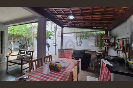 6_photo/94cfaa90eb.6fa24c30896ad7dc-ATLAS-5012cc38-0817-498b-ab2f-858ac72264b6.jpg de casa à venda com 3 quartos, 160m² em Parque Sao George, Cotia