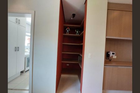 3_photo/94cfaa932f.8e927f3430f5a69c-ATLAS-131e7fdc-ad1f-435a-a342-16a1b8506f5c.jpg de casa de condomínio à venda com 3 quartos, 450m² em Cemucam, Cotia