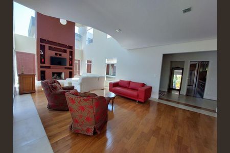 8_photo/94cfaa932f.8e927f3430f5a69c-ATLAS-63eaf787-28c5-41b5-9d8d-8a4ad4bb200b.jpg de casa de condomínio à venda com 3 quartos, 450m² em Cemucam, Cotia