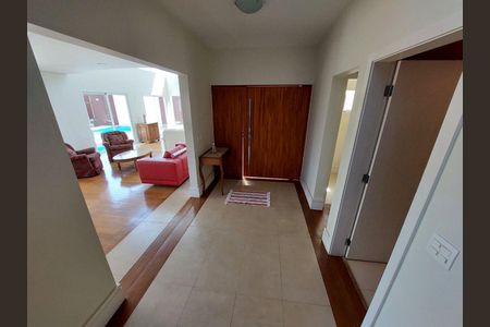 11_photo/94cfaa932f.8e927f3430f5a69c-ATLAS-7037caec-bed6-41b8-b5b5-5bb25bd1106c.jpg de casa de condomínio à venda com 3 quartos, 450m² em Cemucam, Cotia