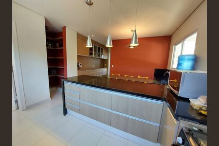 19_photo/94cfaa932f.8e927f3430f5a69c-ATLAS-ebb4efdf-a811-4f4b-a132-99df821d3d42.jpg de casa de condomínio à venda com 3 quartos, 450m² em Cemucam, Cotia