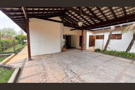 2_photo/94cfaa939d.1ee954665fa22826-ATLAS-6d0a9bc1-5f64-4869-bfe4-da9fab5edc64.jpg de casa à venda com 4 quartos, 450m² em Cemucam, Cotia