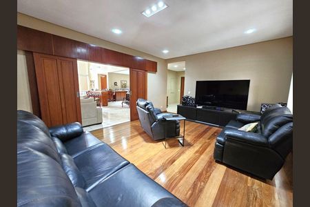 18_photo/94cfaa9487.ba3e4f1a03d92c8a-ATLAS-62d73295-1f21-46c2-baad-ab074c973da6.jpg de casa à venda com 5 quartos, 817m² em Jardim Passargada I, Cotia