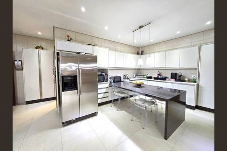 23_photo/94cfaa9487.ba3e4f1a03d92c8a-ATLAS-960bf5f9-9744-42ea-88a9-7d3285ac9859.jpg de casa à venda com 5 quartos, 817m² em Jardim Passargada I, Cotia