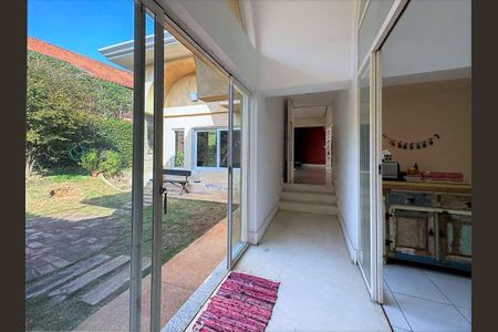 3_photo/94cfaa949d.ab293f222e583704-ATLAS-28ef1622-b5a4-4ebf-8bea-8ea2a42208ea.jpg de casa à venda com 3 quartos, 308m² em Jardim Passargada I, Cotia